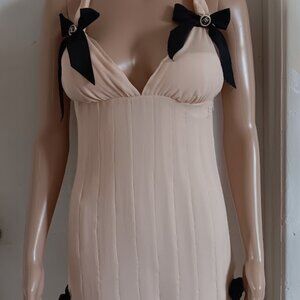 Chanel Silk Strappy With CC Logo Pleated, Lined, Zipper, Padded US size  4